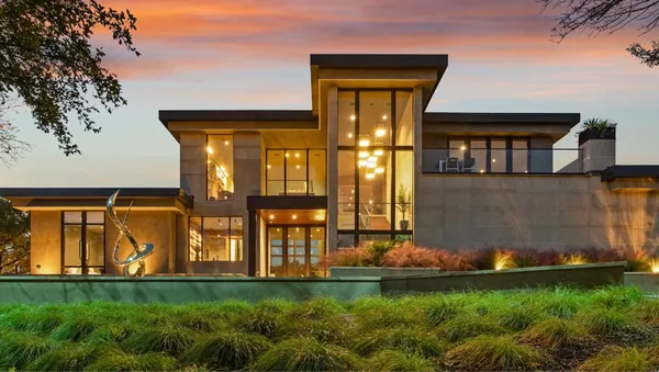 How to Market a Luxury Listing: A Visual Strategy That Wins Buyers